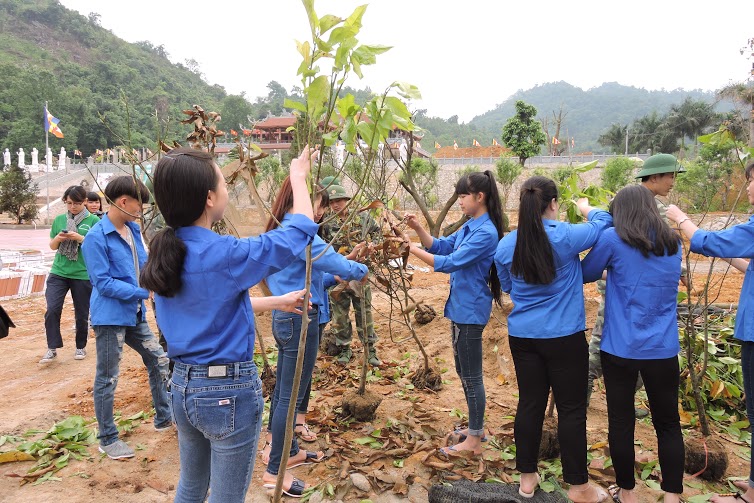 Chương[-]trình[-]“Trồng[-]1000[-]cây[-]hoa[-]ngọc[-]lan”[-]đến[-]với[-]chùa[-]Tân[-]Thanh,[-]Lạng[-]Sơn[-]